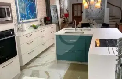 Casa com 3 quartos para alugar na Rua Martinico Prado, Vila Buarque, São Paulo