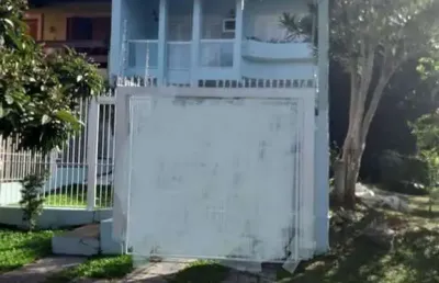 Casa com 3 quartos à venda na rua manauê, 176, vila assunção, porto alegre, 162 m2 por r$ 1.060.000