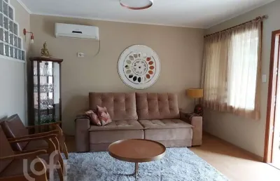 Casa com 3 quartos à venda na rua são nicolau, 921, santa maria goretti, porto alegre, 159 m2 por r$ 1.300.000