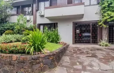 Casa em condomínio fechado com 3 quartos à venda na rua desembargador espiridião de lima medeiros, 308, três figueiras, porto alegre, 179 m2 por r$ 1.699.000