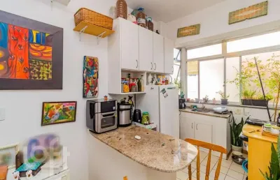 Apartamento com 1 quarto à venda na rua comendador azevedo, 464, floresta, porto alegre, 33 m2 por r$ 169.000