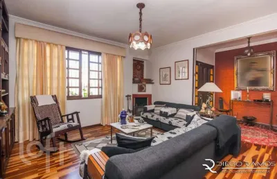 Casa com 3 quartos à venda na rua monte alverne, 56, chácara das pedras, porto alegre, 171 m2 por r$ 850.000