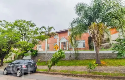 Casa com 5 quartos à venda na rua matias josé bins, 303, três figueiras, porto alegre, 1000 m2 por r$ 5.500.000