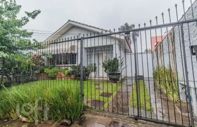Casa com 3 quartos à venda na rua josé antônio aranha, 45, três figueiras, porto alegre, 168 m2 por r$ 1.450.000