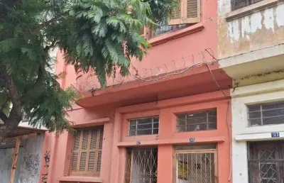 Casa com 3 quartos à venda na rua santo antônio, 145, floresta, porto alegre, 109 m2 por r$ 473.812