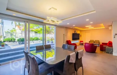 Casa com 3 quartos à venda na rua mozart, 98, três figueiras, porto alegre, 310 m2 por r$ 2.290.000