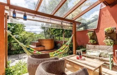 Casa em condomínio fechado com 4 quartos à venda na rua ênio andrade, 320, três figueiras, porto alegre, 329 m2 por r$ 3.990.000