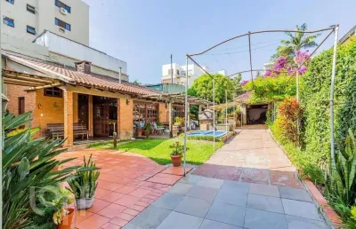 Casa com 3 quartos à venda na rua zamenhoff, 98, são joão, porto alegre, 636 m2 por r$ 1.650.450