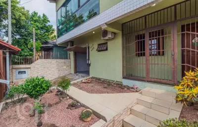 Casa com 4 quartos à venda na rua bento rosa, 242, sarandi, porto alegre, 281 m2 por r$ 712.500