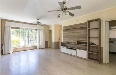 Casa com 3 quartos à venda na rua gomes de freitas, 472, jardim itu sabará, porto alegre, 186 m2 por r$ 700.000