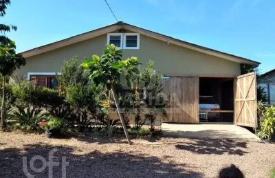 Casa em condomínio fechado com 3 quartos à venda na beco calábria, 281, lageado, porto alegre, 5750 m2 por r$ 1.060.000