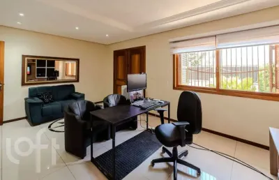 Casa com 4 quartos à venda na rua raymundo luiz marinho filho, 289, rubem berta, porto alegre, 247 m2 por r$ 810.000