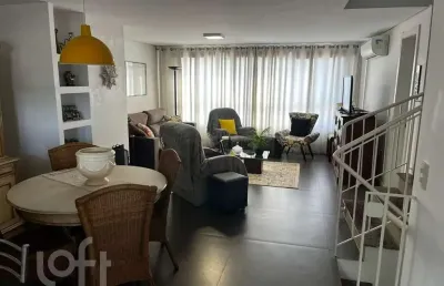 Casa com 3 quartos à venda na rua delfina da cunha, 106, camaquã, porto alegre, 254 m2 por r$ 590.000