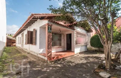 Casa com 4 quartos à venda na avenida niterói, 527, medianeira, porto alegre, 190 m2 por r$ 535.000