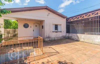 Casa com 4 quartos à venda na rua cuiabá, 322, medianeira, porto alegre, 78 m2 por r$ 899.000