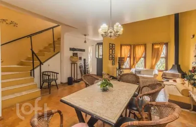 Casa com 3 quartos à venda na rua gomes de freitas, 462, jardim itu sabará, porto alegre, 200 m2 por r$ 900.000