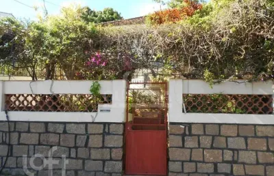 Casa com 3 quartos à venda na rua santiago dantas, 64, cascata, porto alegre, 140 m2 por r$ 480.000