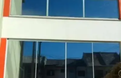 Casa em condomínio fechado com 2 quartos à venda na rua heitor kramer, 415, hípica, porto alegre, 102 m2 por r$ 427.500
