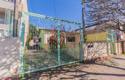 Casa com 4 quartos à venda na avenida general emílio lúcio esteves, 334, santa maria goretti, porto alegre, 189 m2 por r$ 750.000