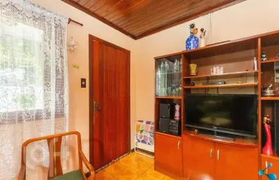 Casa com 2 quartos à venda na avenida josé corrêa da silva, 488, cavalhada, porto alegre, 100 m2 por r$ 350.000