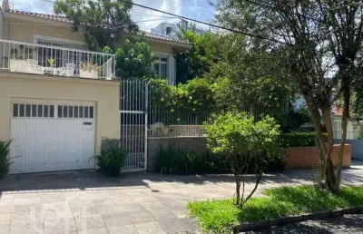 Casa com 3 quartos à venda na rua saica, 170, petrópolis, porto alegre, 260 m2 por r$ 1.179.900
