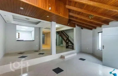Casa com 6 quartos à venda na rua engenheiro ryff, 137, jardim são pedro, porto alegre, 130 m2 por r$ 1.100.000