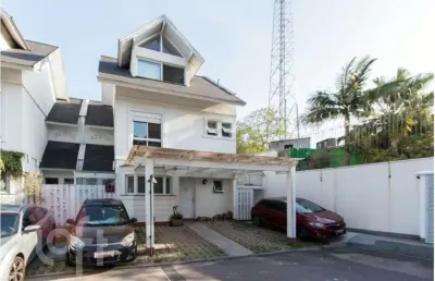 Casa em condomínio fechado com 3 quartos à venda na rua tocantins, 1120, agronomia, porto alegre, 149 m2 por r$ 1.030.000