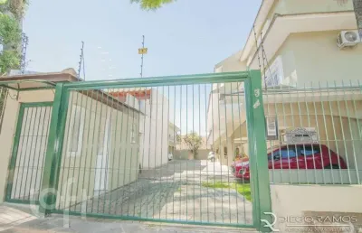 Casa em condomínio fechado com 4 quartos à venda na rua caeté, 65, vila assunção, porto alegre, 304 m2 por r$ 1.900.000