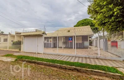 Casa com 3 quartos à venda na rua dos guenoas, 1334, guarujá, porto alegre, 220 m2 por r$ 530.000