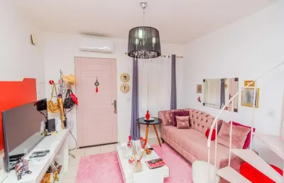 Casa em condomínio fechado com 2 quartos à venda na rua alcebíades ribeiro, 219, hípica, porto alegre, 85 m2 por r$ 280.000