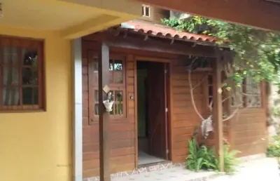 Casa com 4 quartos à venda na rua ilhéus, 107, vila ipiranga, porto alegre, 115 m2 por r$ 690.000