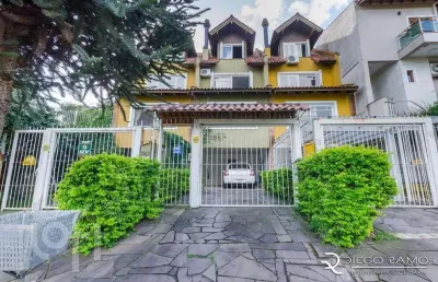 Casa com 3 quartos à venda na rua doutor pitrez, 744, ipanema, porto alegre, 168 m2 por r$ 590.000