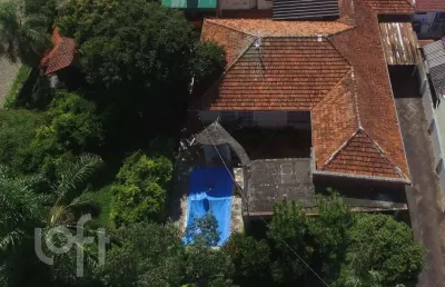 Casa com 4 quartos à venda na avenida benno mentz, 750, vila ipiranga, porto alegre, 230 m2 por r$ 1.596.000