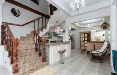 Casa com 3 quartos à venda na rua luiz cézar leal, 235, rubem berta, porto alegre, 190 m2 por r$ 520.000