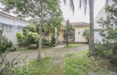 Casa com 3 quartos à venda na rua general gomes carneiro, 585, medianeira, porto alegre, 195 m2 por r$ 1.500.000