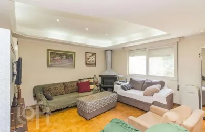 Casa com 5 quartos à venda na avenida frei henrique de coimbra, 175, vila ipiranga, porto alegre, 236 m2 por r$ 1.040.000
