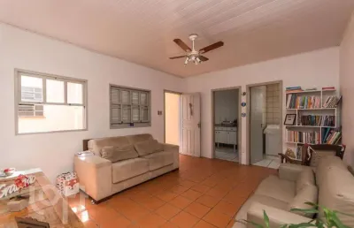 Casa com 4 quartos à venda na rua guadalajara, 580, jardim itu sabará, porto alegre, 230 m2 por r$ 435.000
