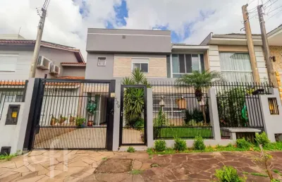 Casa em condomínio fechado com 3 quartos à venda na rua ronaldo molina de quadros, 320, mário quintana, porto alegre, 200 m2 por r$ 1.000.000