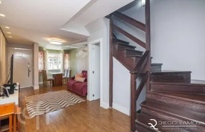 Casa com 3 quartos à venda na rua paulo blaschke, 715, jardim itu sabará, porto alegre, 107 m2 por r$ 636.000