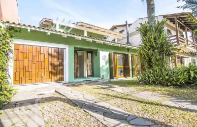 Casa com 6 quartos à venda na rua doutor benjamin camozato, 55, ipanema, porto alegre, 320 m2 por r$ 1.500.000