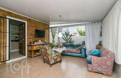 Casa com 3 quartos à venda na rua odilson rodrigues barboza, 190, espírito santo, porto alegre, 220 m2 por r$ 490.000