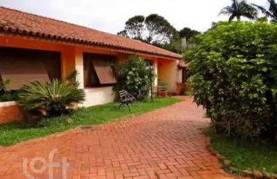 Casa com 6 quartos à venda na rua cariri, 174, vila assunção, porto alegre, 617 m2 por r$ 2.525.000