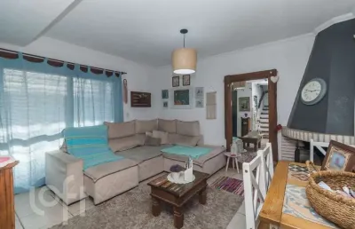 Casa com 3 quartos à venda na rua dos guenoas, 683, espírito santo, porto alegre, 144 m2 por r$ 485.000