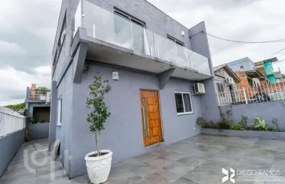 Casa com 3 quartos à venda na três mil setecentos e quarenta e oito, 871, agronomia, porto alegre, 160 m2 por r$ 522.000