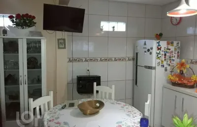 Casa com 3 quartos à venda na rua são joaquim, 123, glória, porto alegre, 61 m2 por r$ 550.000