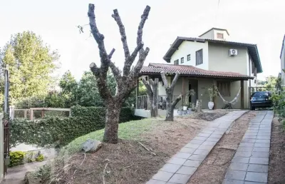 Casa com 4 quartos à venda na rua sepé tiaraju, 1159, nonoai, porto alegre, 379 m2 por r$ 1.200.000