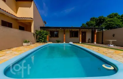 Casa com 2 quartos à venda na rua inspetor adalberto de souza remião, 228, belém novo, porto alegre, 126 m2 por r$ 710.000
