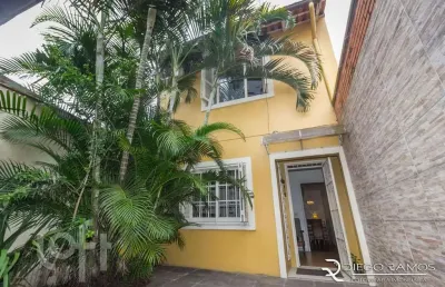 Casa com 2 quartos à venda na rua guilherme alves, 1369, partenon, porto alegre, 150 m2 por r$ 750.000