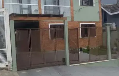 Casa em condomínio fechado com 3 quartos à venda na rua madre celina maria azambuja, 100, mário quintana, porto alegre, 368 m2 por r$ 830.000