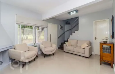 Casa com 3 quartos à venda na rua das caravelas, 88, vila ipiranga, porto alegre, 131 m2 por r$ 1.190.000